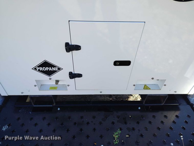 image for item DP5063 2022 Evergreen Mobile Power Juice Box 25LGP generator