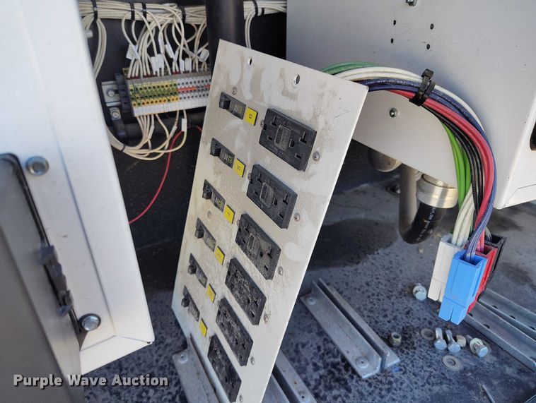 image for item DP5063 2022 Evergreen Mobile Power Juice Box 25LGP generator