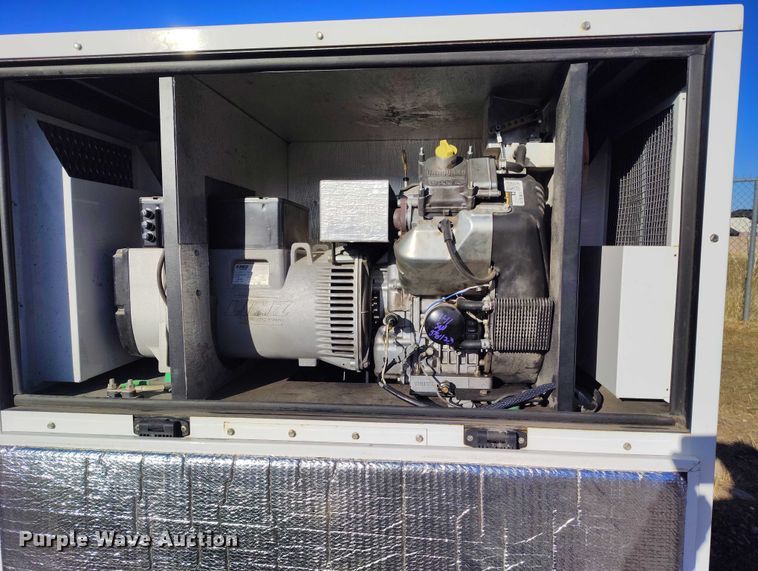 image for item DP5063 2022 Evergreen Mobile Power Juice Box 25LGP generator