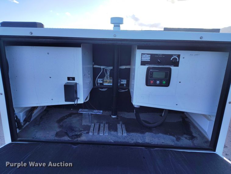 image for item DP5065 2022 Evergreen Mobile Power Juice Box 25LPG generator