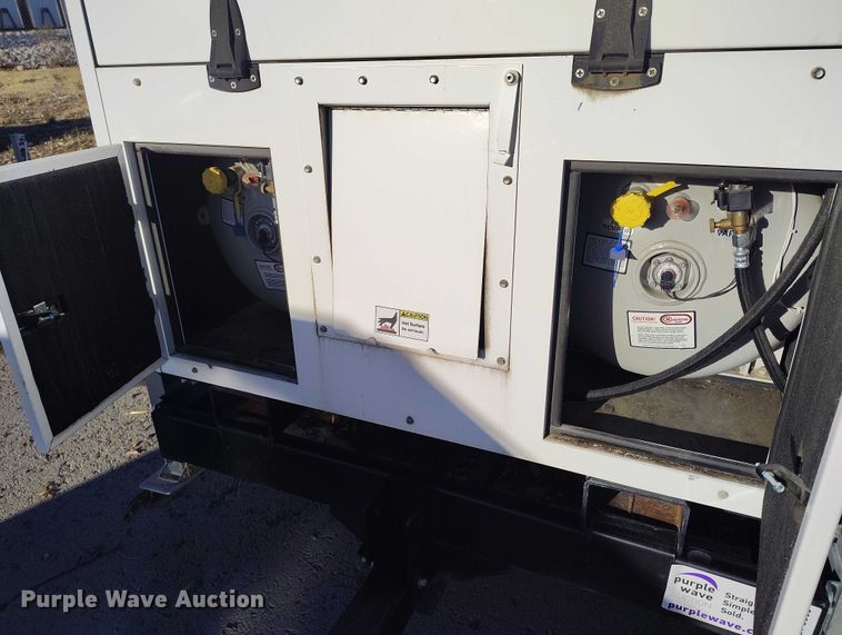 image for item DP5065 2022 Evergreen Mobile Power Juice Box 25LPG generator