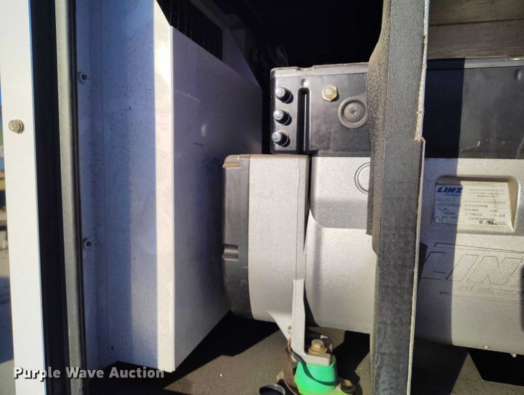 image for item DP5066 2022 Evergreen Mobile Power Juice Box 25LPG generator