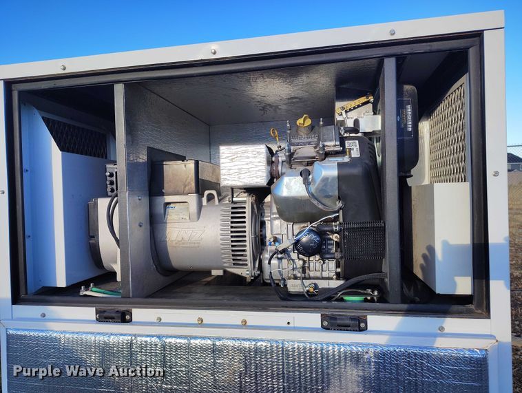 image for item DP5067 2022 Evergreen Mobile Power Juice Box 25LPG generator