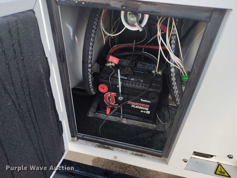 image for item DP5068 2021 Evergreen Mobile Power Juice Box 25LGP generator