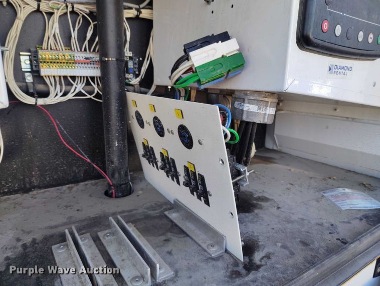 image for item DP5068 2021 Evergreen Mobile Power Juice Box 25LGP generator