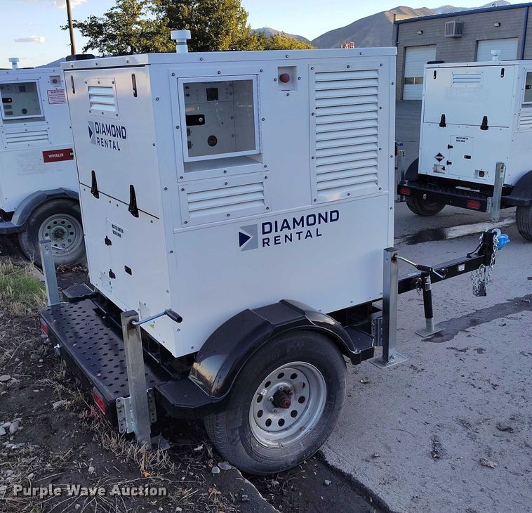 image for item DP5069 2022 Evergreen Mobile Power Juice Box 25LGP generator