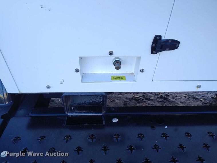 image for item DP5069 2022 Evergreen Mobile Power Juice Box 25LGP generator