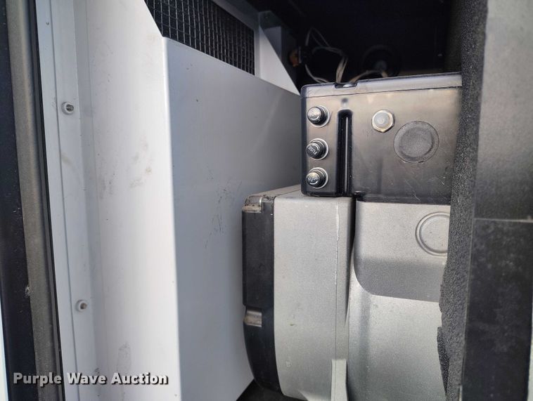 image for item DP5069 2022 Evergreen Mobile Power Juice Box 25LGP generator