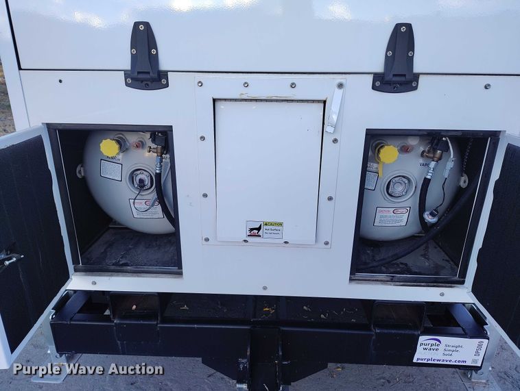 image for item DP5069 2022 Evergreen Mobile Power Juice Box 25LGP generator