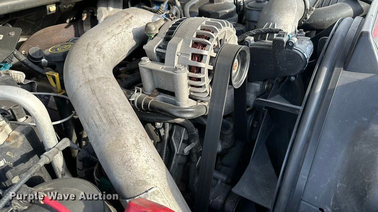 image for item DP8862 2004 Ford F350 Super Duty Lariat Crew Cab pickup truck