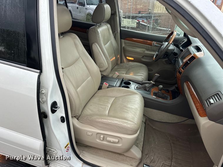 image for item DP8863 2006 Lexus GX 470 SUV