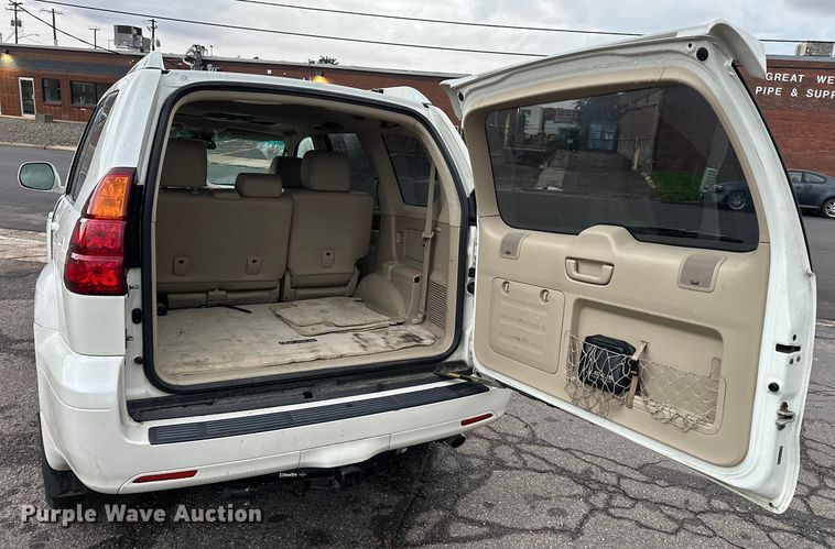 image for item DP8863 2006 Lexus GX 470 SUV