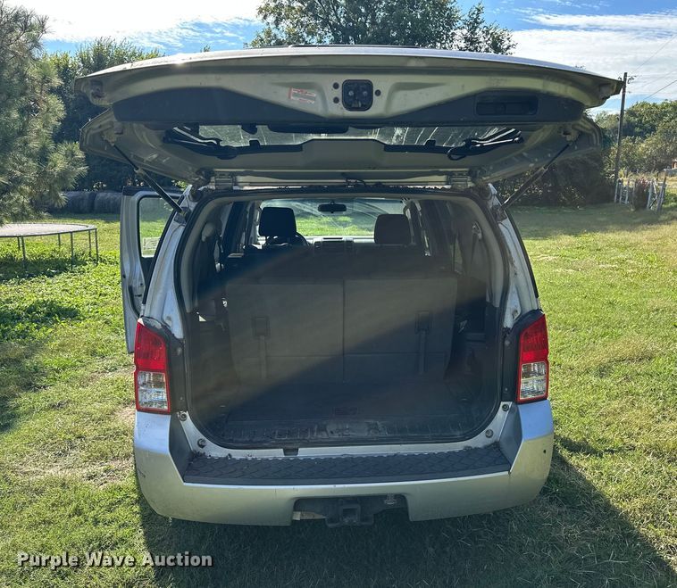 image for item DP8888 2008 Nissan Pathfinder SUV