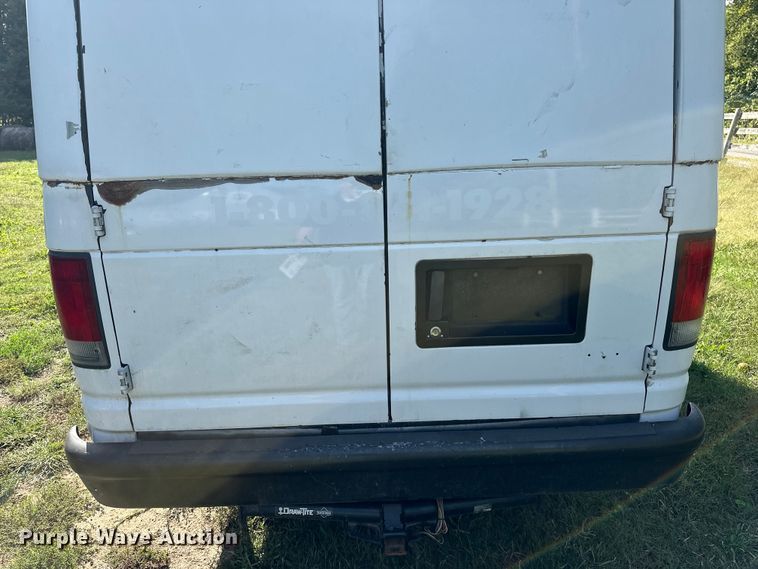 image for item DP8889 2008 Ford E350 Super Duty van