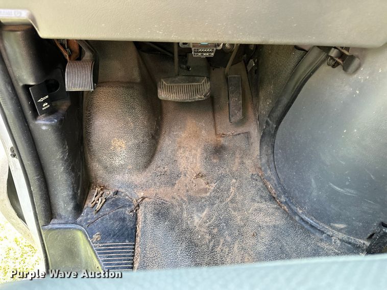 image for item DP8889 2008 Ford E350 Super Duty van