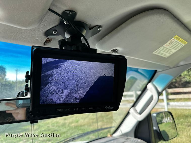 image for item DP8889 2008 Ford E350 Super Duty van