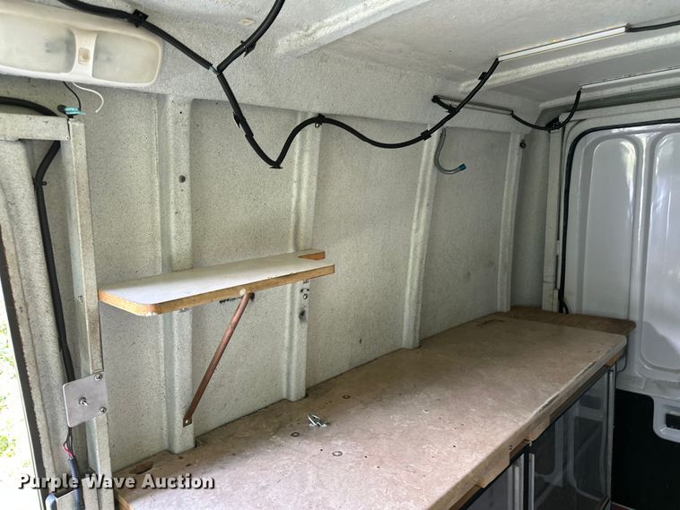 image for item DP8889 2008 Ford E350 Super Duty van