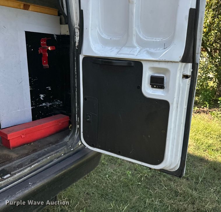 image for item DP8889 2008 Ford E350 Super Duty van