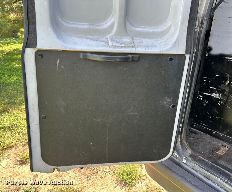 image for item DP8889 2008 Ford E350 Super Duty van