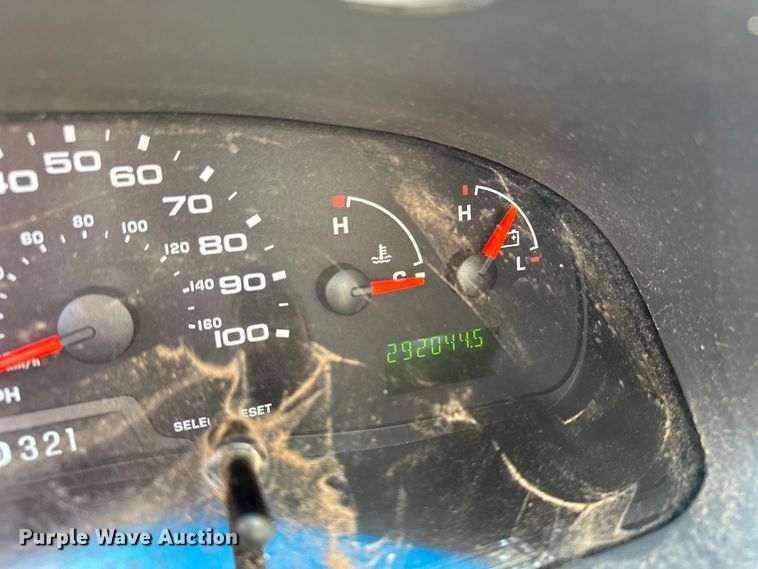 image for item DP8889 2008 Ford E350 Super Duty van