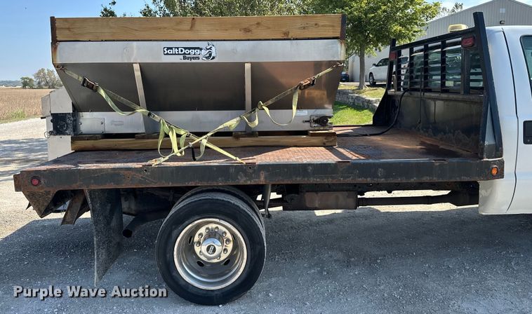 image for item DP8892 2012 Ford F550 flatbed truck