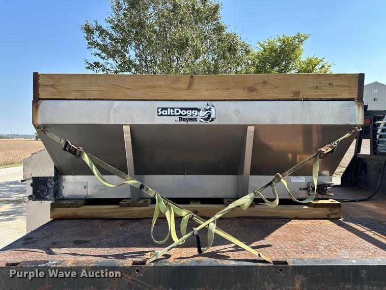 image for item DP8892 2012 Ford F550 flatbed truck