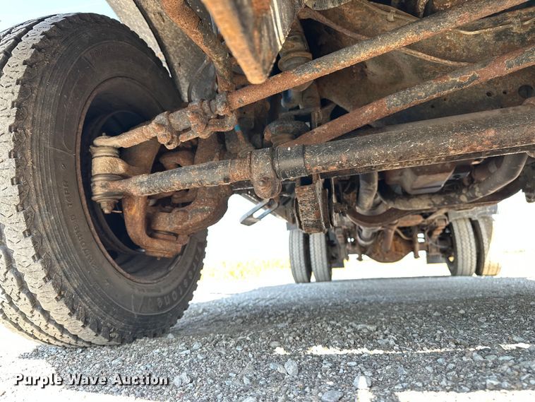 image for item DP8892 2012 Ford F550 flatbed truck