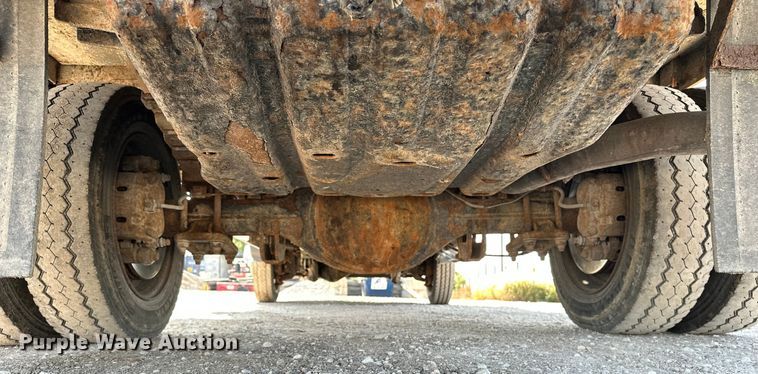 image for item DP8892 2012 Ford F550 flatbed truck