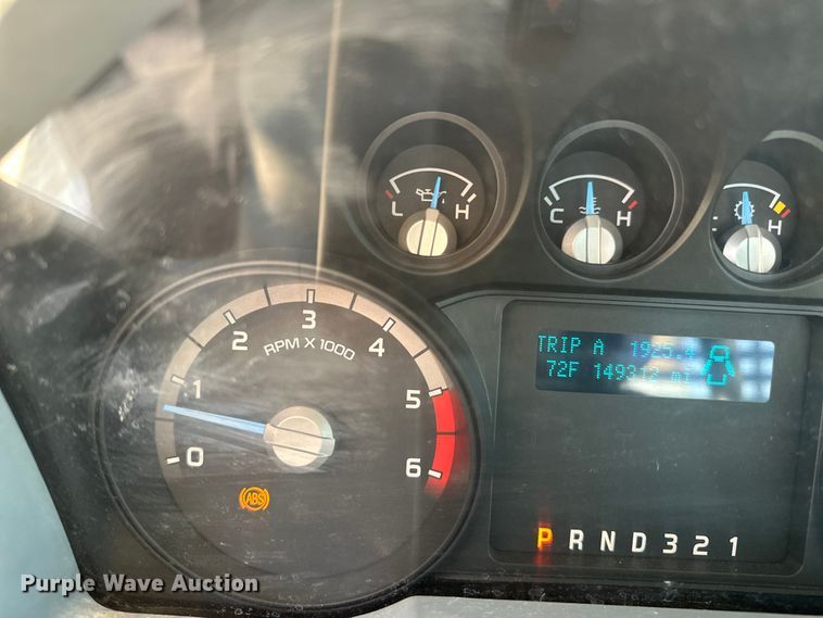 image for item DP8892 2012 Ford F550 flatbed truck