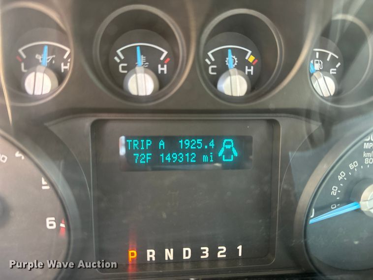 image for item DP8892 2012 Ford F550 flatbed truck