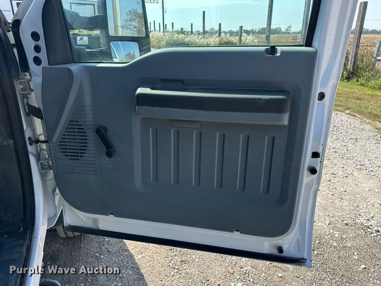 image for item DP8892 2012 Ford F550 flatbed truck