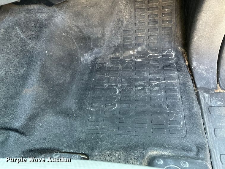 image for item DP8892 2012 Ford F550 flatbed truck