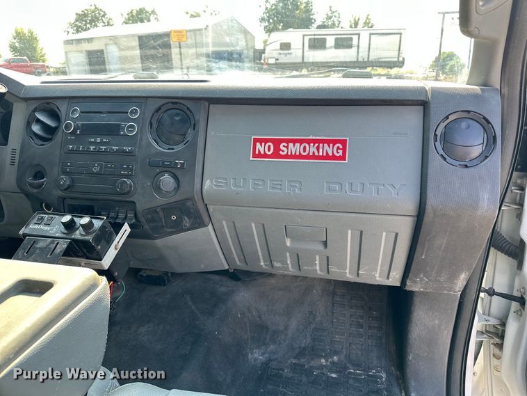 image for item DP8892 2012 Ford F550 flatbed truck