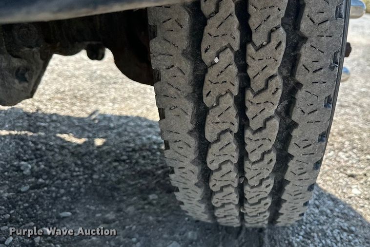 image for item DP8892 2012 Ford F550 flatbed truck