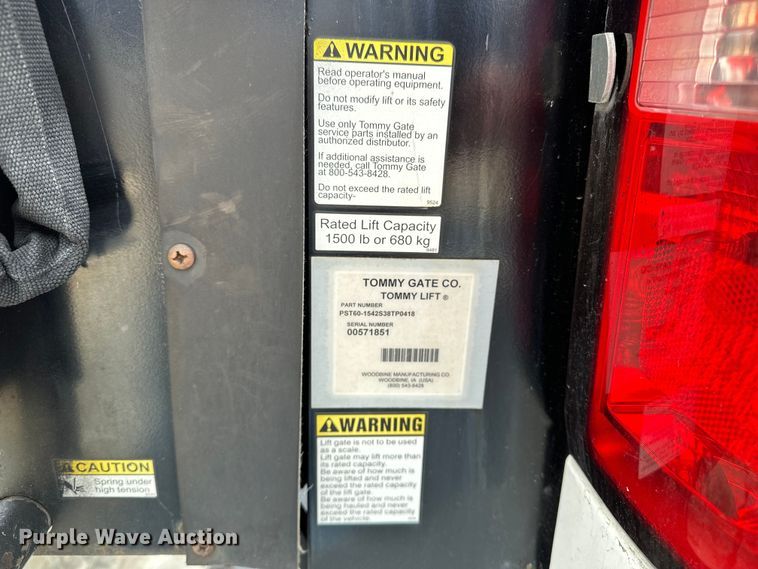 image for item DP8899 2015 Chevrolet Silverado 2500HD Double Cab pickup truck