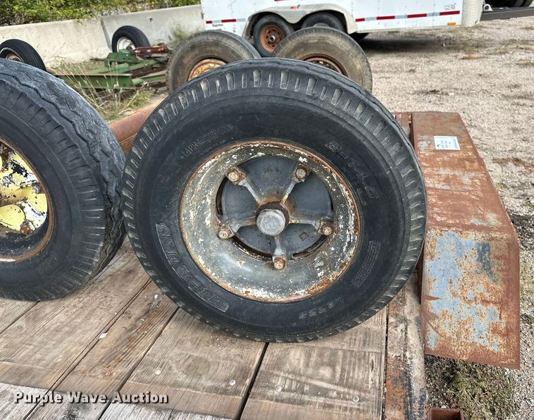 image for item DP8900 Utility trailer