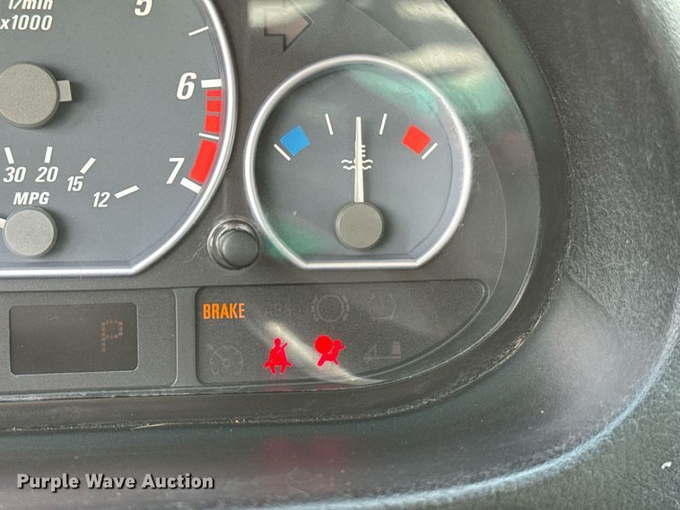 image for item DS3808 2001 BMW 330Ci 