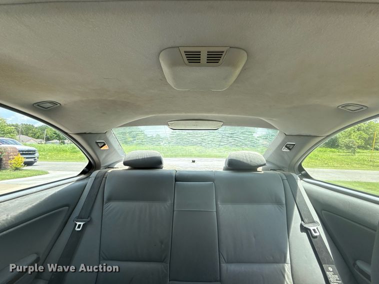 image for item DS3808 2001 BMW 330Ci 