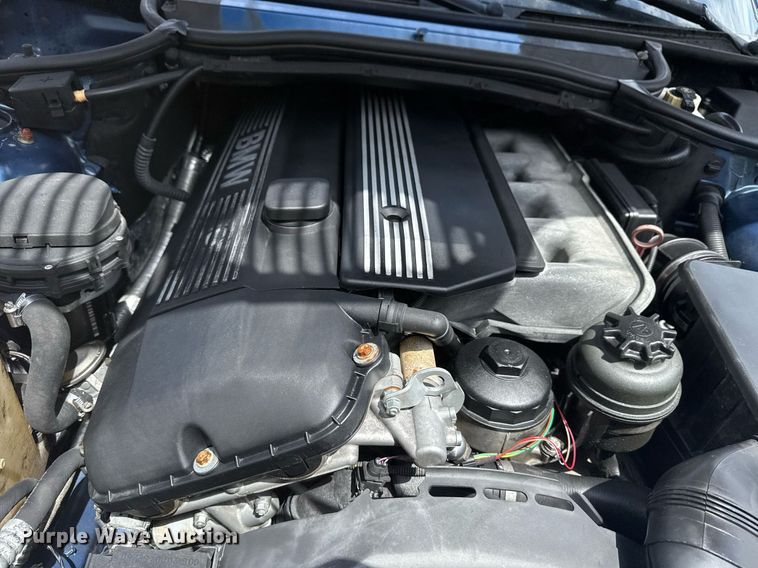 image for item DS3808 2001 BMW 330Ci 