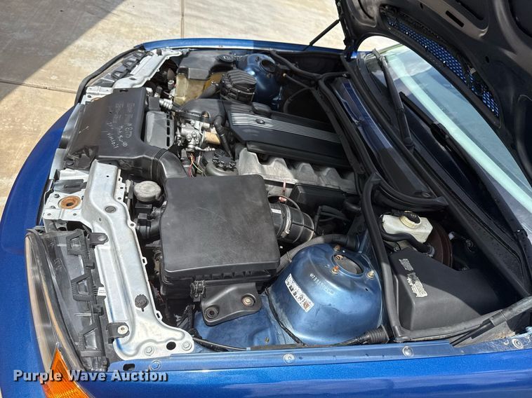 image for item DS3808 2001 BMW 330Ci 