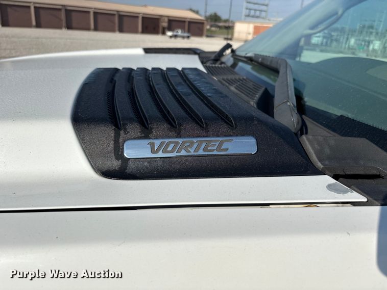 image for item DU1373 2010 Chevrolet Silverado 2500HD utility bed pickup truck