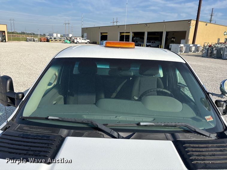 image for item DU1373 2010 Chevrolet Silverado 2500HD utility bed pickup truck