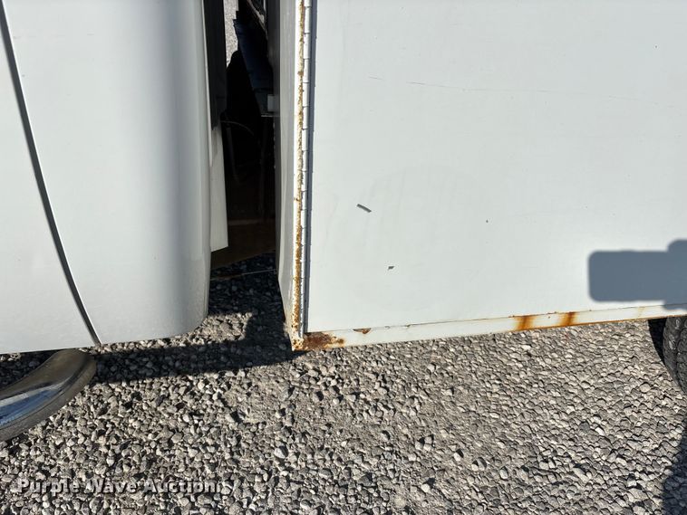 image for item DU1373 2010 Chevrolet Silverado 2500HD utility bed pickup truck