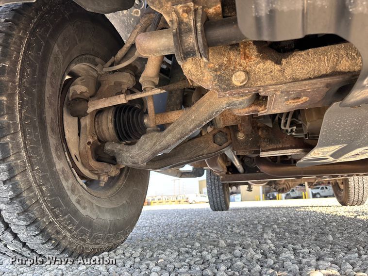 image for item DU1373 2010 Chevrolet Silverado 2500HD utility bed pickup truck