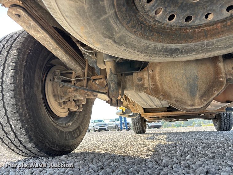 image for item DU1373 2010 Chevrolet Silverado 2500HD utility bed pickup truck