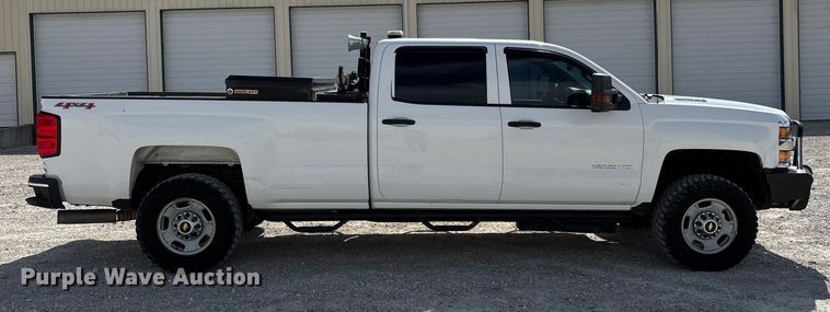 image for item DU1394 2015 Chevrolet Silverado 2500HD Crew Cab pickup truck
