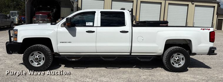 image for item DU1394 2015 Chevrolet Silverado 2500HD Crew Cab pickup truck