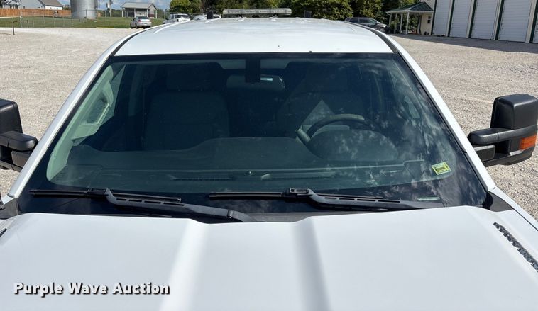 image for item DU1394 2015 Chevrolet Silverado 2500HD Crew Cab pickup truck