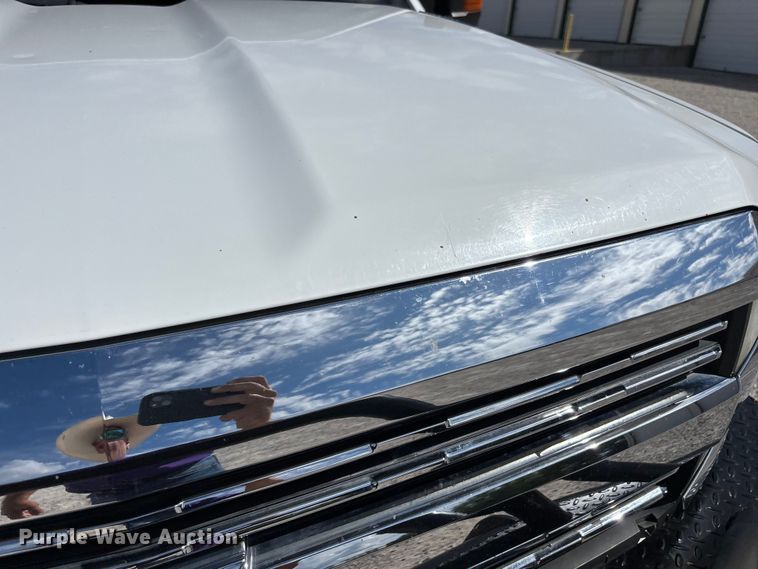 image for item DU1394 2015 Chevrolet Silverado 2500HD Crew Cab pickup truck