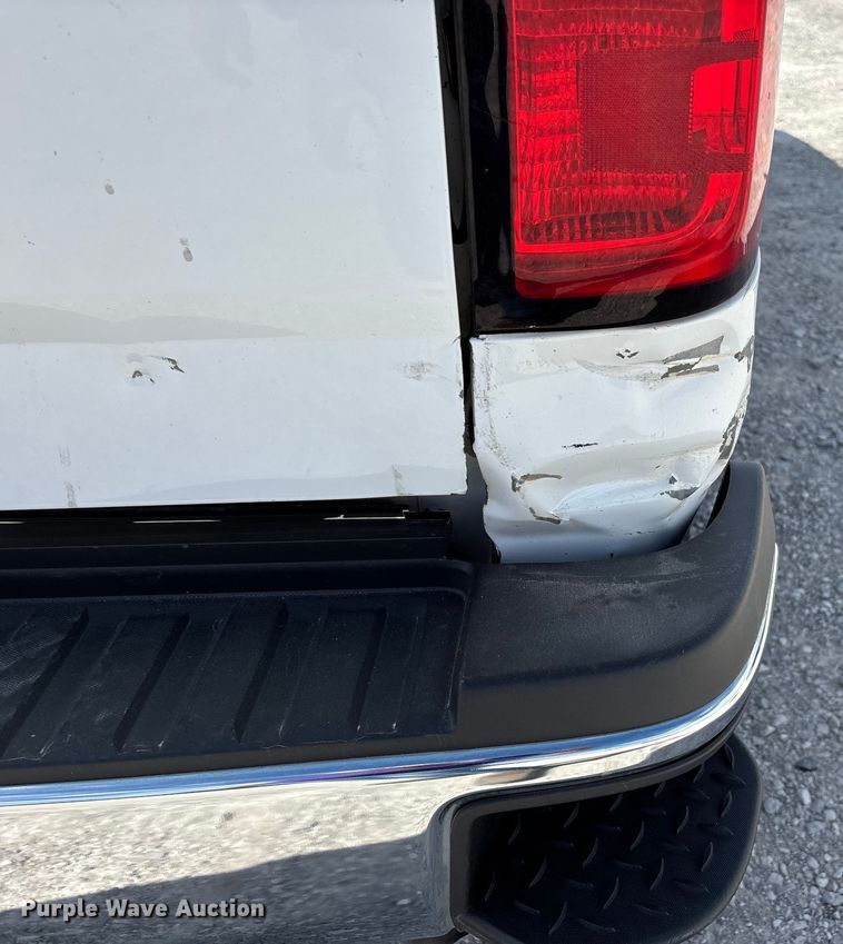 image for item DU1394 2015 Chevrolet Silverado 2500HD Crew Cab pickup truck